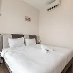V Residence 2R2B At Sunway Velocity By Bai Yi # 0813A