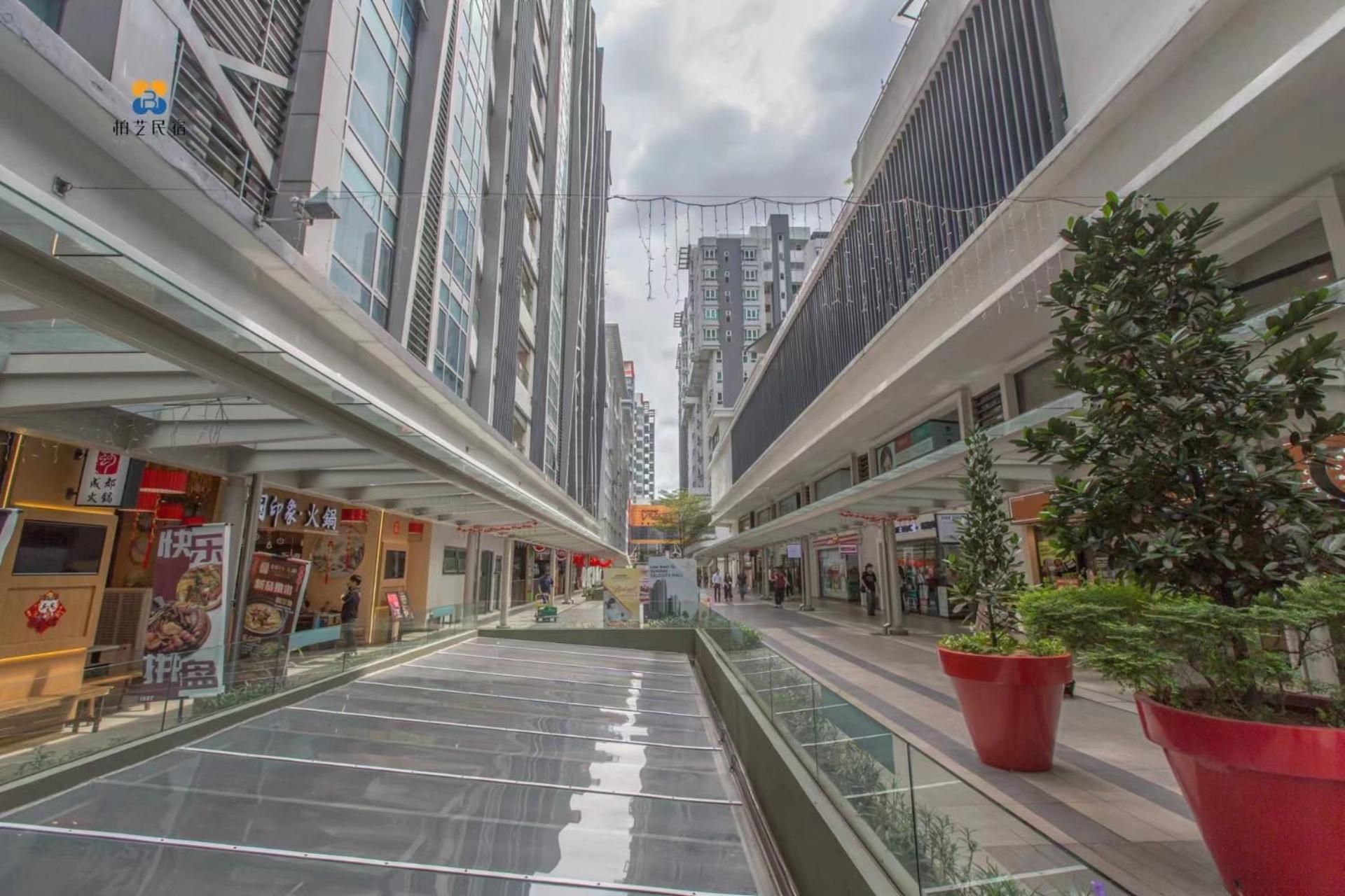 Pangsapuri V 2r2b At Sunway Velocity By Bai Yi # 0813a Kuala Lumpur