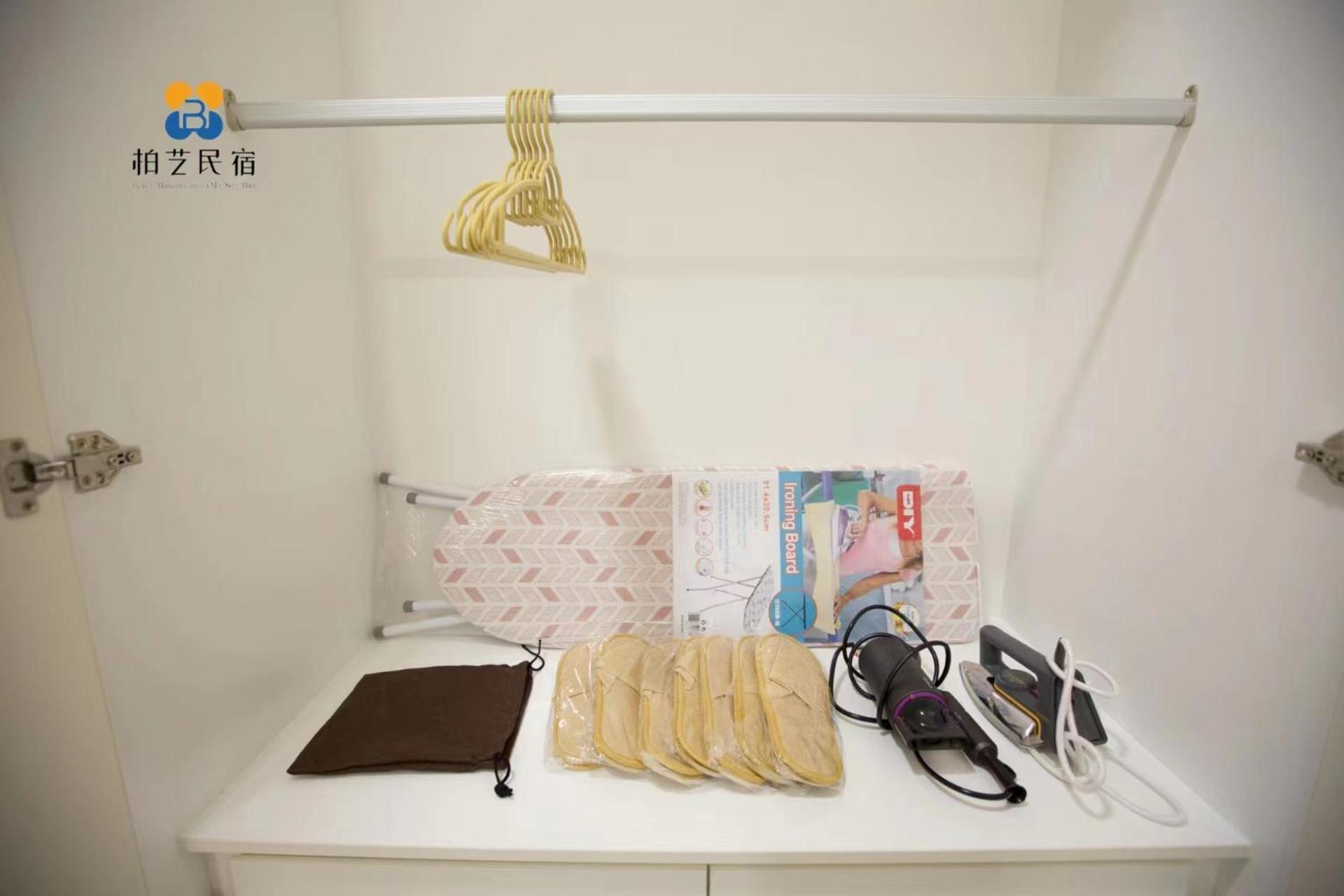 V 2r2b At Sunway Velocity By Bai Yi # 0813a Apartment *
