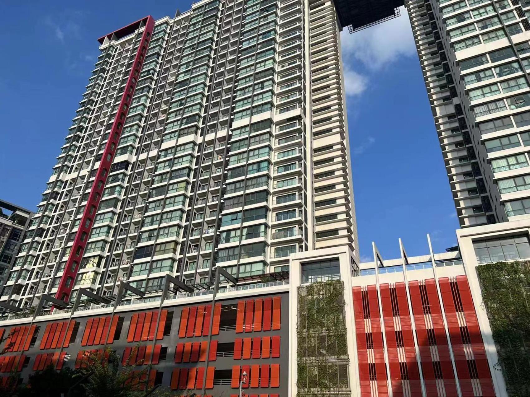 Apartment V 2r2b At Sunway Velocity By Bai Yi # 0813a Kuala Lumpur
