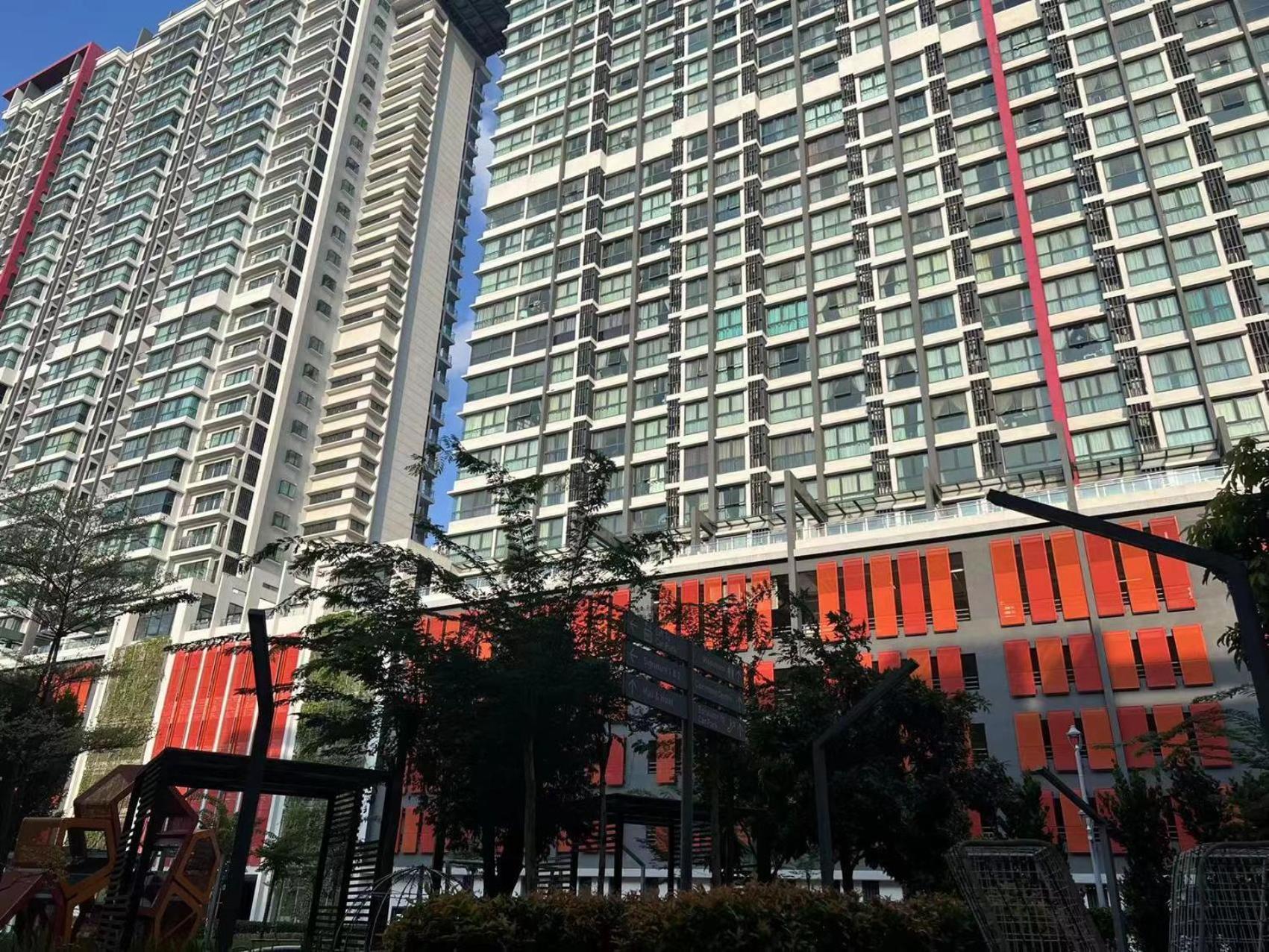 V 2r2b At Sunway Velocity By Bai Yi # 0813a Apartment