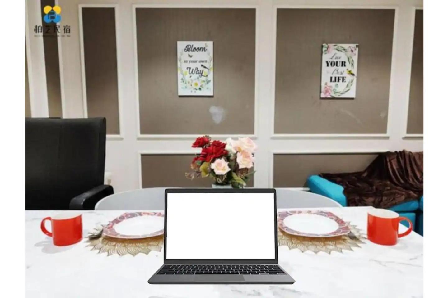 V 2r2b At Sunway Velocity By Bai Yi # 0813a Apartment *